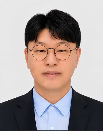 리본홀딩스 강민구 대표
